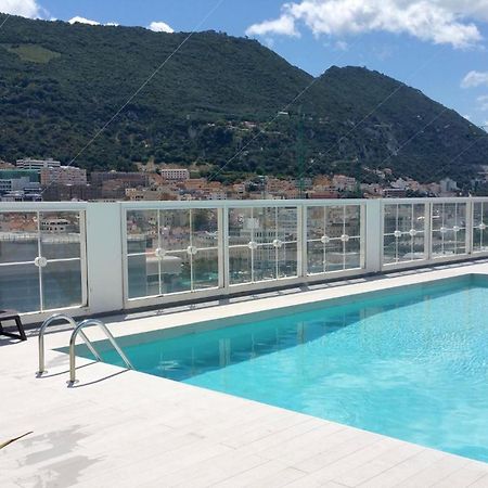 New With Ac Central Suites With Pool Access And Squash Courts! Sleeps Family Or 4 Guests Gibraltar Buitenkant foto