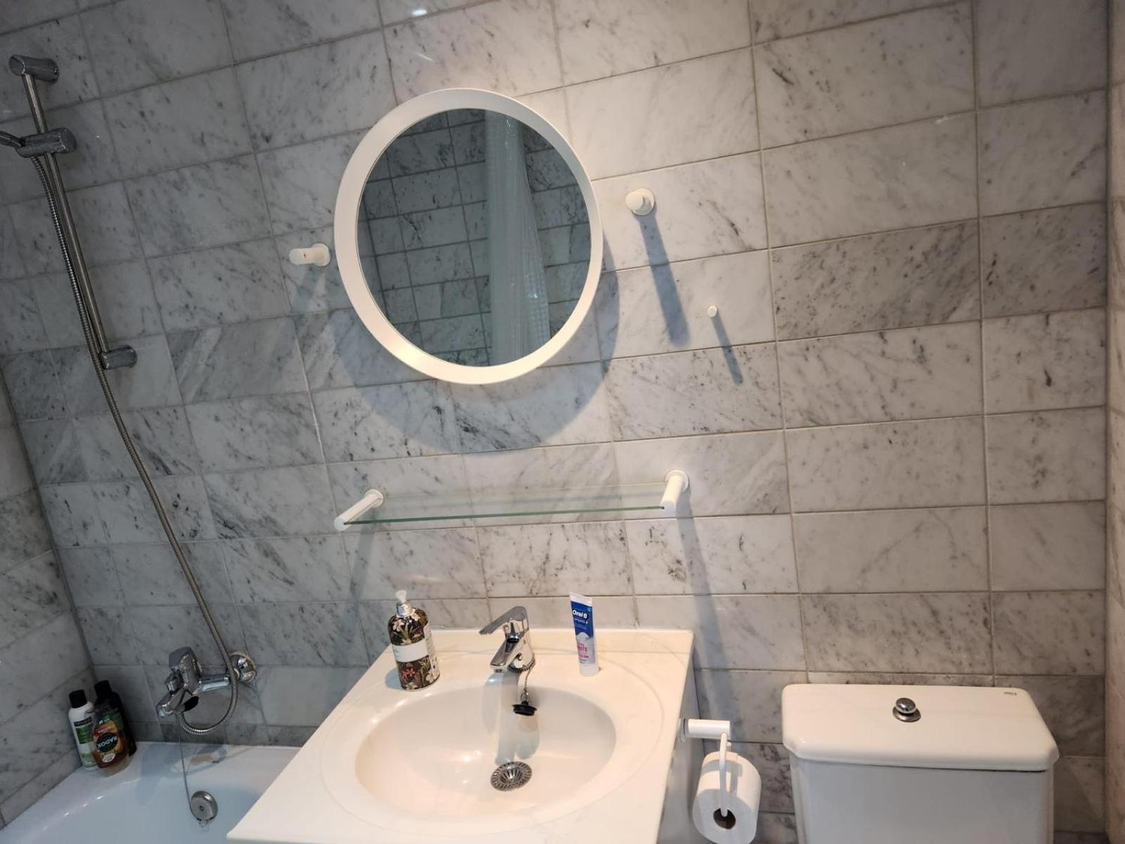 New With Ac Central Suites With Pool Access And Squash Courts! Sleeps Family Or 4 Guests Gibraltar Buitenkant foto