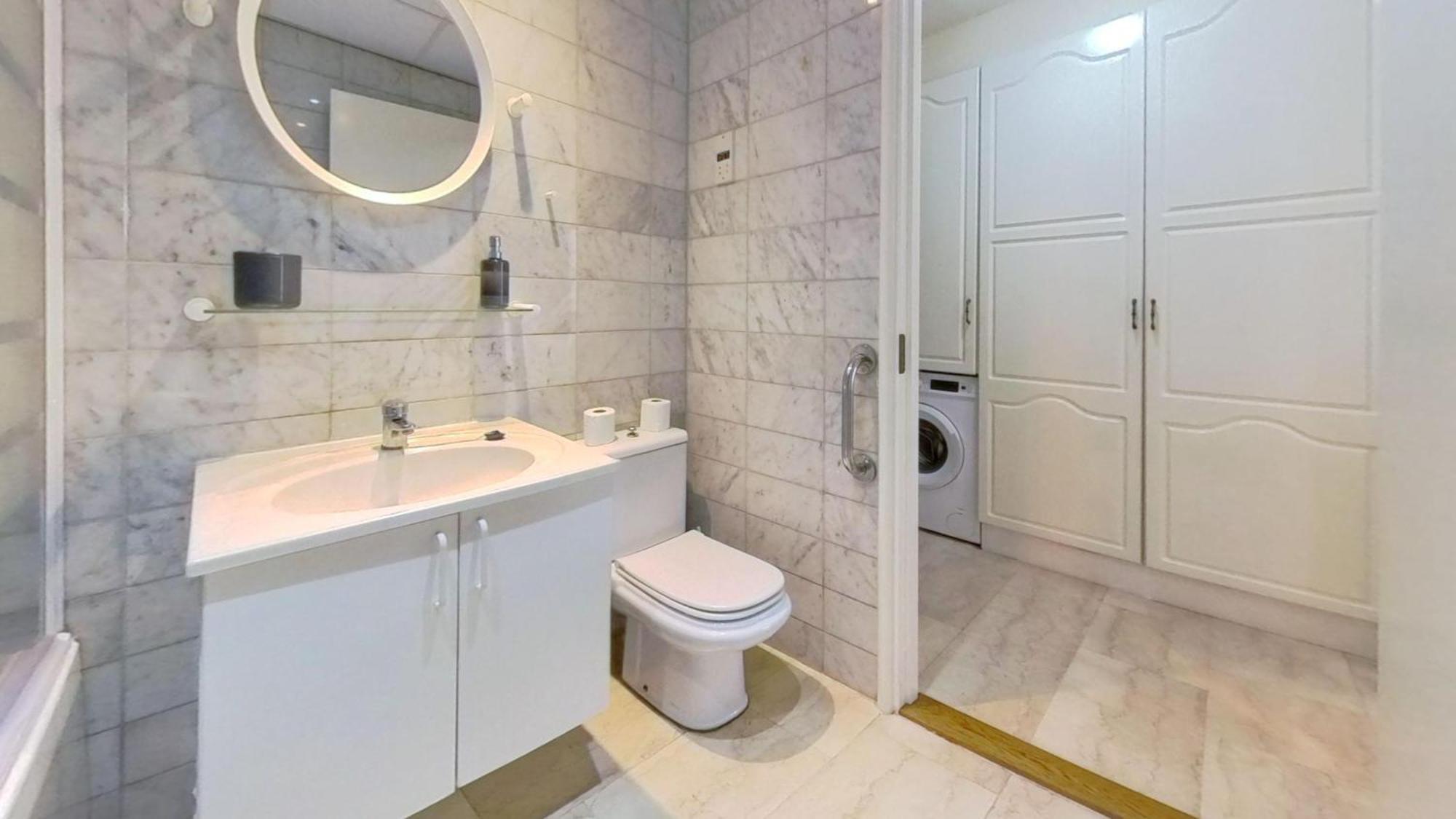 New With Ac Central Suites With Pool Access And Squash Courts! Sleeps Family Or 4 Guests Gibraltar Buitenkant foto